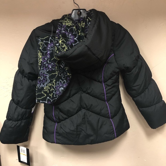 London Fog puffer coat - Picture 4 of 4